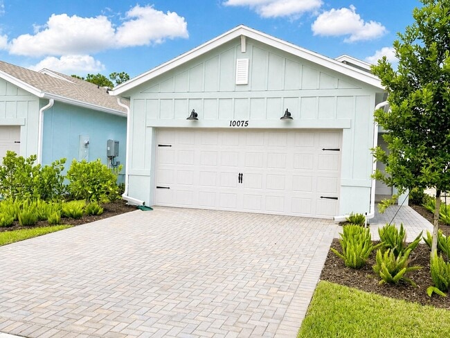 Photo - 10075 Dreamweaver Rd