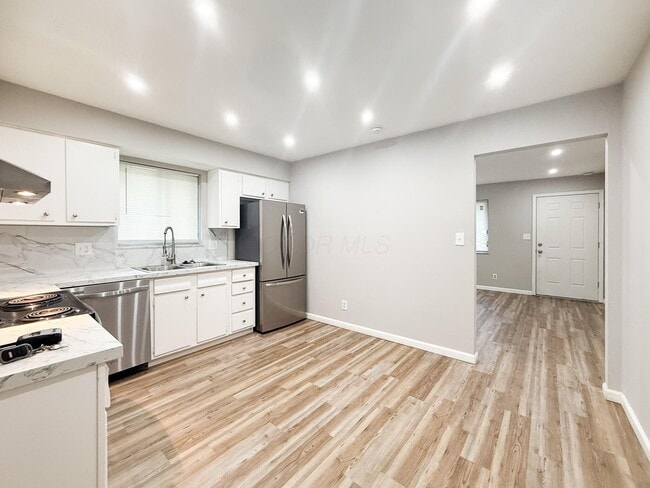 Photo - 1828 Bairsford Dr