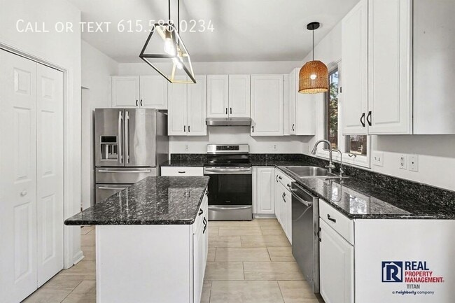Photo - 2023 Bratton Pl Dr