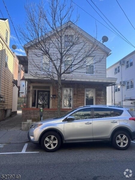 Building Photo - 527 38th St Rental