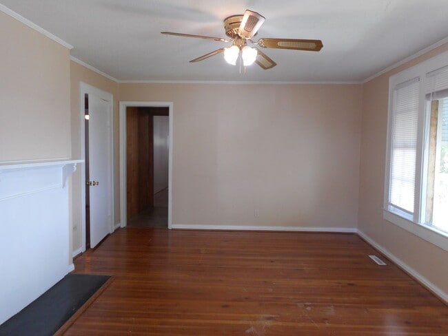 Photo - 4 Bedroom Near Downtown & Winthrop! ***REN...