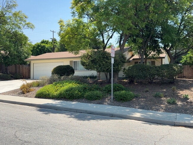 Building Photo - 3094 Flanders Rd Rental