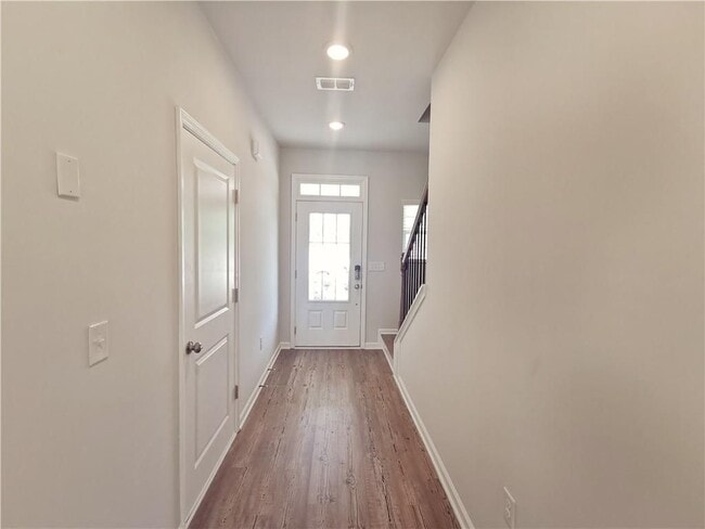 Photo - 154 Green Love Ln