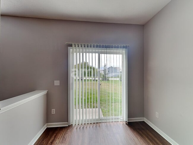 Photo - 1396 Stormhaven Way