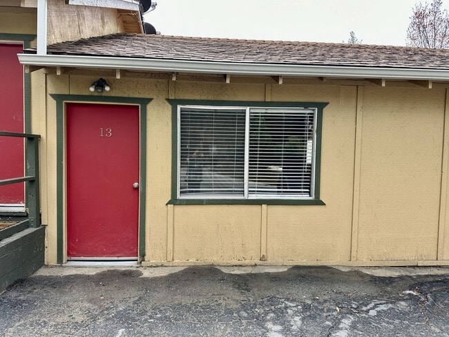 Building Photo - 25840 CA-243