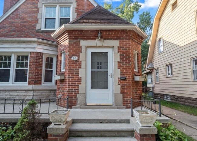 Photo - 18 Woodward Heights Blvd