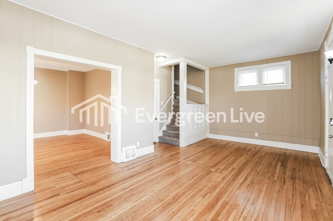 Photo - 4215 Grant St