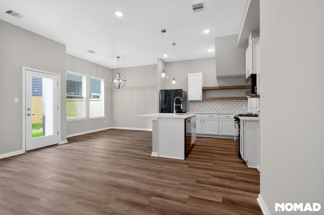 Photo - 208 Clark Rd