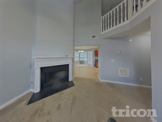 Photo - 4551 Derby Loop