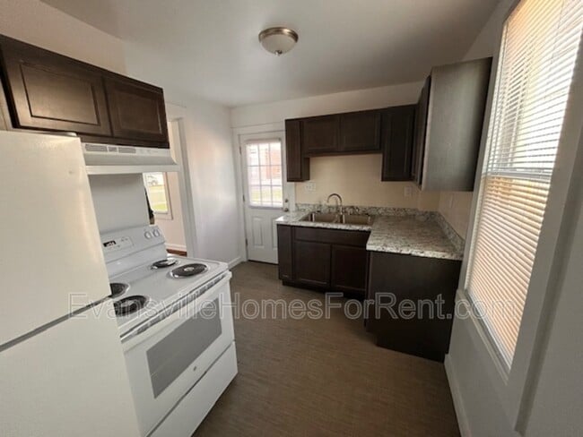 Photo - 1501 Stringtown Rd