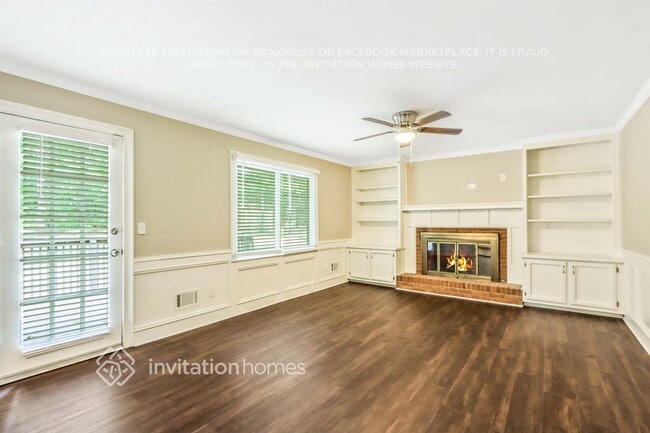 Photo - 677 Royal Abbey Dr