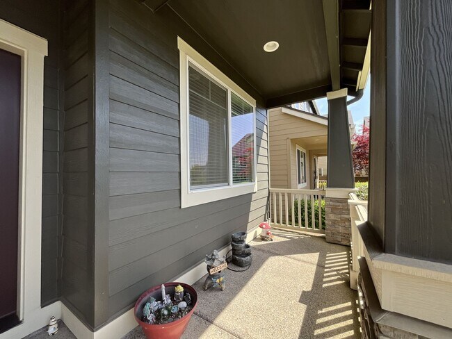 Photo - Stunning 4 Bedroom + Loft Bethany Home with Open Layout, Stainless Steel Kitchen, Two Car Garage ...