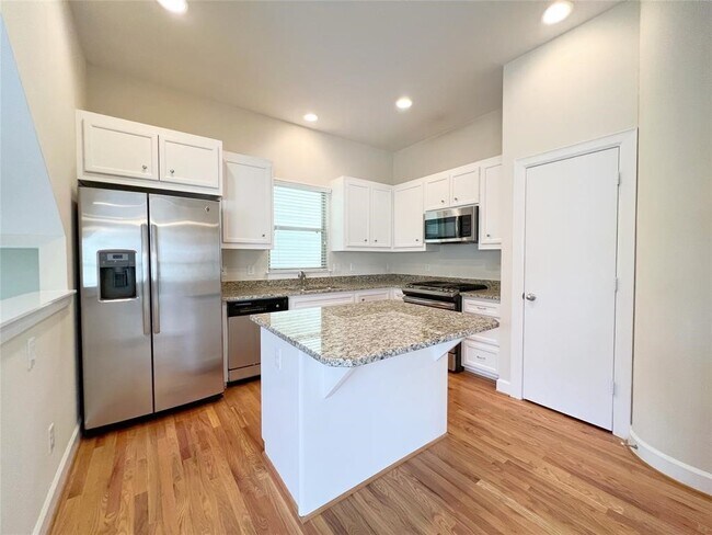 Photo - 11504 Main Pine Dr