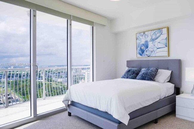 Photo - 1750 N Bayshore Dr Unit 2914