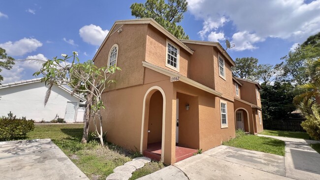 Photo - 13982 Morning Glory Dr Townhome
