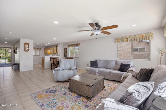 Photo - 43433 59th St W