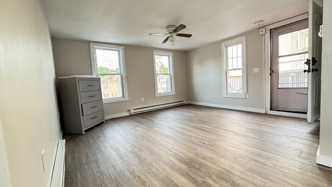 Building Photo - 230 Cumberland Rd Unit 2 Rental