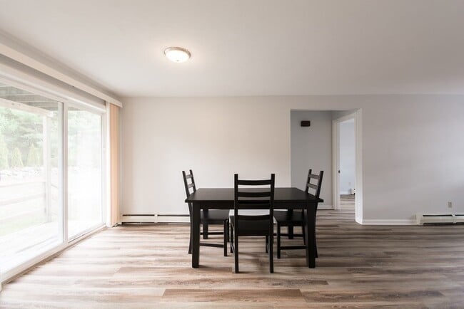 Photo - 288 Duane Ave Unit 1