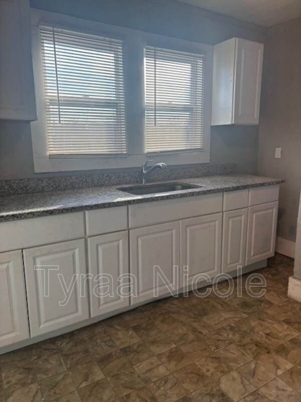 Photo - 8833 Pinehurst St