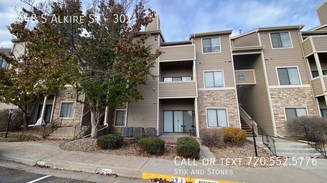 **Cozy Condo Available NOW** Minutes to Re... - **Cozy Condo Available NOW** Minutes to Re...