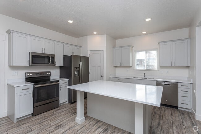 3BR, 2.5BA - 1,593SF - Kitchen - Porter Ranch Townhomes