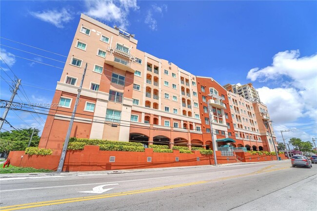 Building Photo - 2280 SW 32nd Ave Unit 403