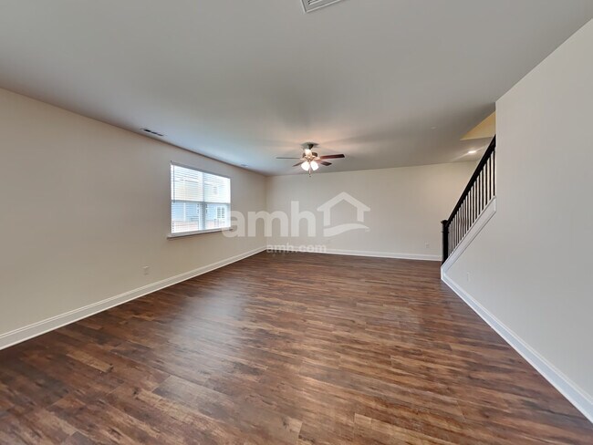 Photo - 5223 Valor Dr