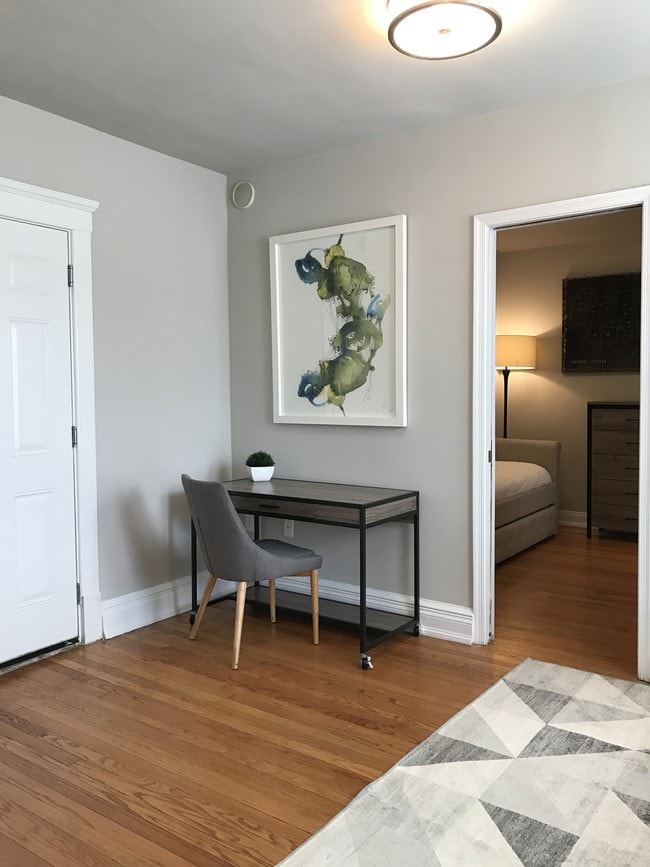 1 bd executive