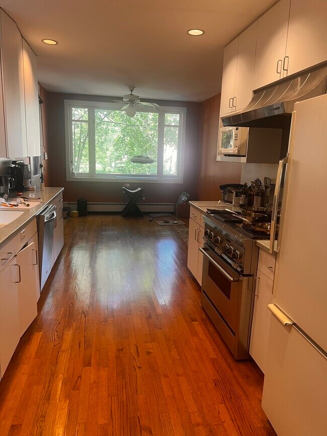 Photo - 5714 S Kimbark Ave