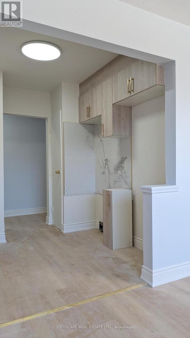 Photo - 296 Saguenay Ave. Unit 11