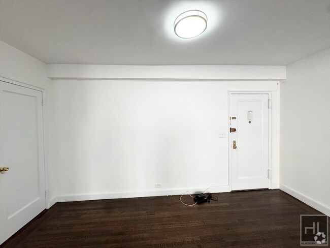 Building Photo - 5 AVENUE Rental