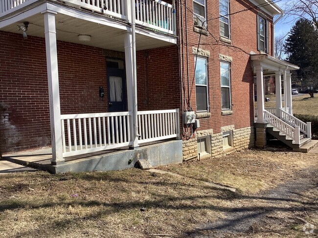 Building Photo - 608 S Potomac St Unit 608-A Rental