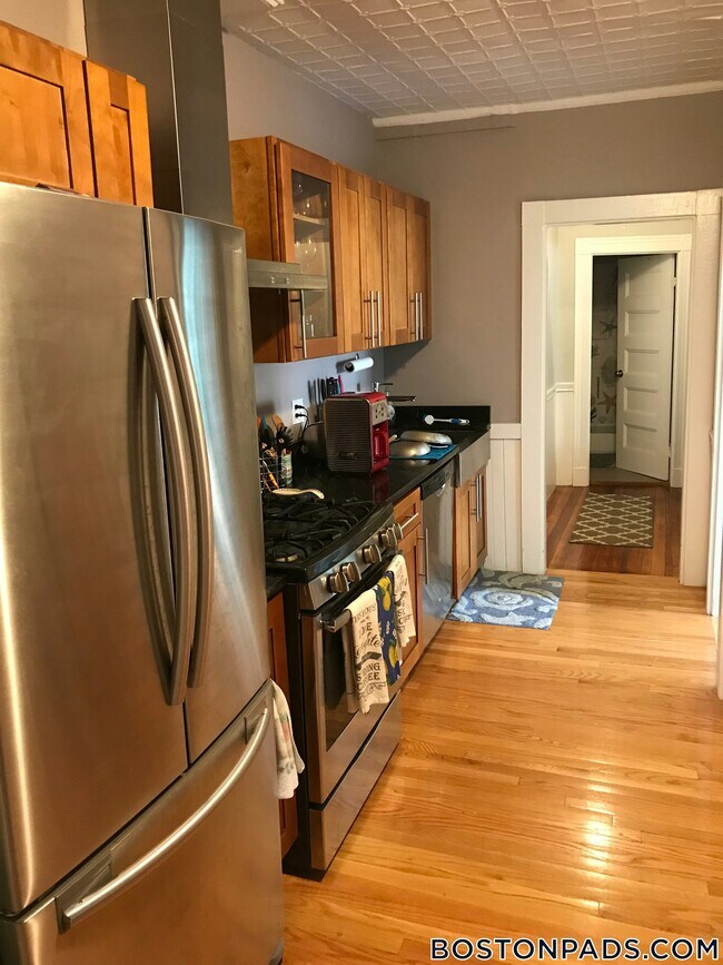 Photo - 173 Rindge Ave Unit 2L