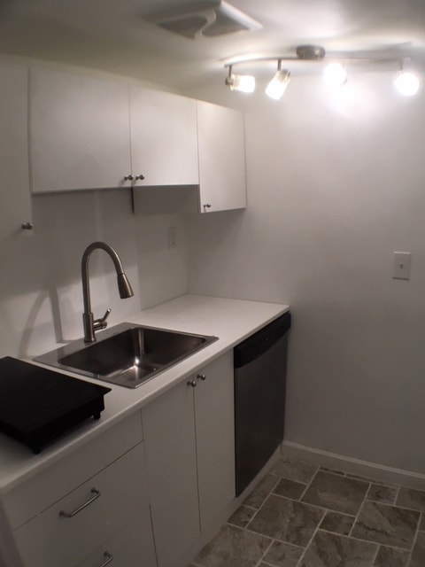 Building Photo - 2 Vassar St Unit 1