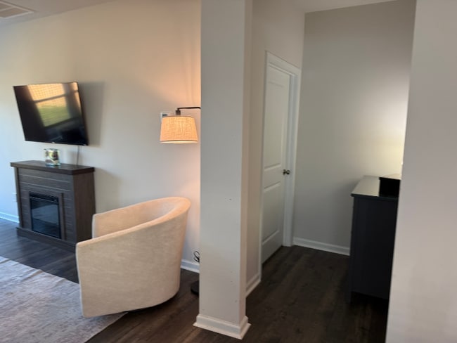 Photo - 120 Coppersmith Dr