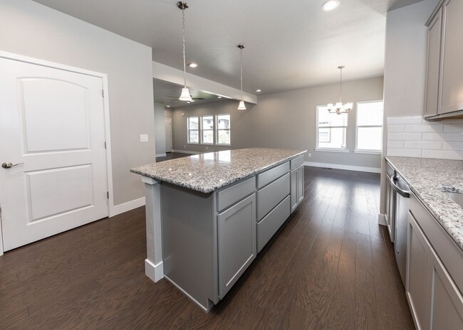 Photo - 3 Bedroom Contemporary Townhome off of Austin Bluffs