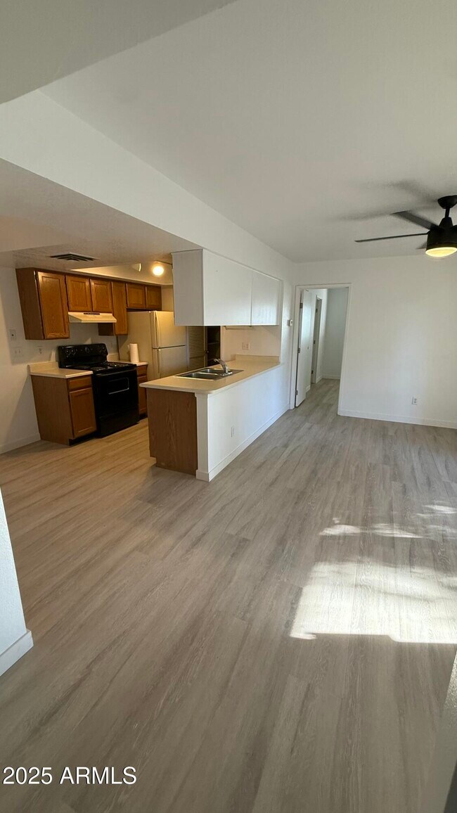 Photo - 520 N Stapley Dr Unit 253