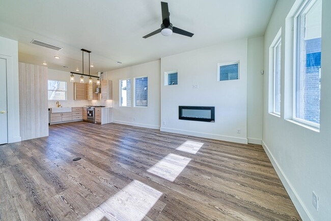 2528 NW 129th St