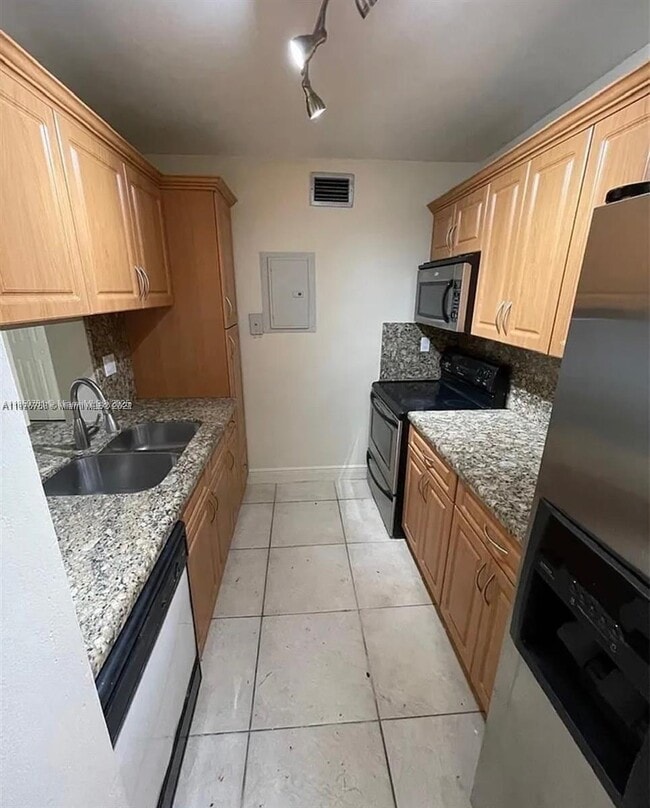 Building Photo - 460 W Park Dr Unit 202 Rental