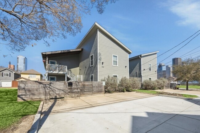 Photo - 1308 Ruthven St Unit B