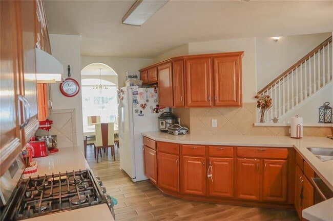 Building Photo - 1110 Crestmont Pl Loop