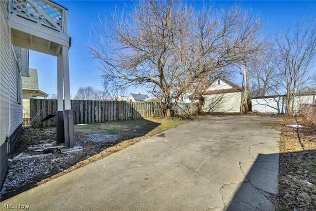 Photo - 4306 Buechner Ave Unit down