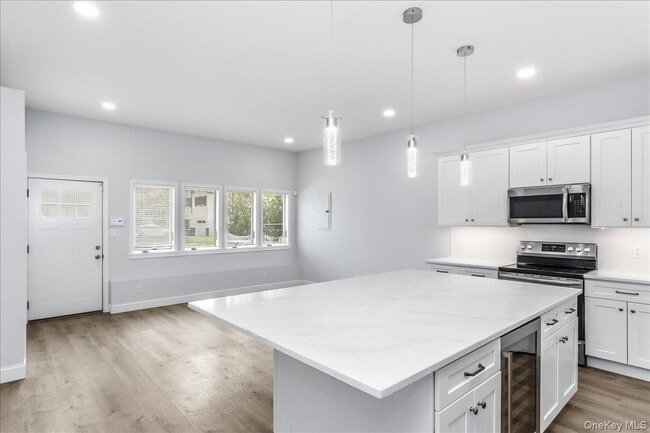 Photo - 534 Bellmore Rd