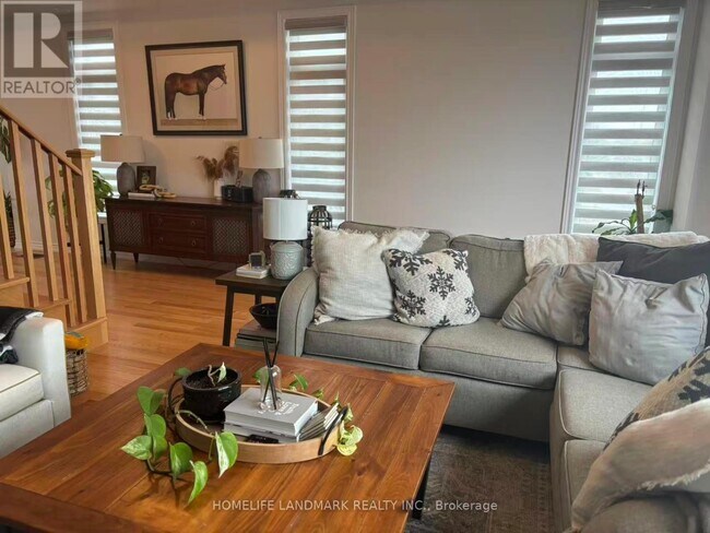 Photo - 63 Sorbara Wy