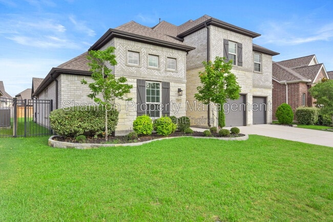 28080 Woodland Bend Way