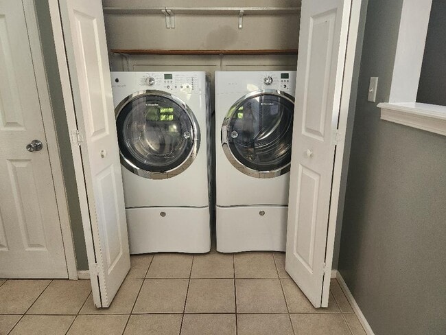 Photo - 3708 Magenta Ln Unit #3