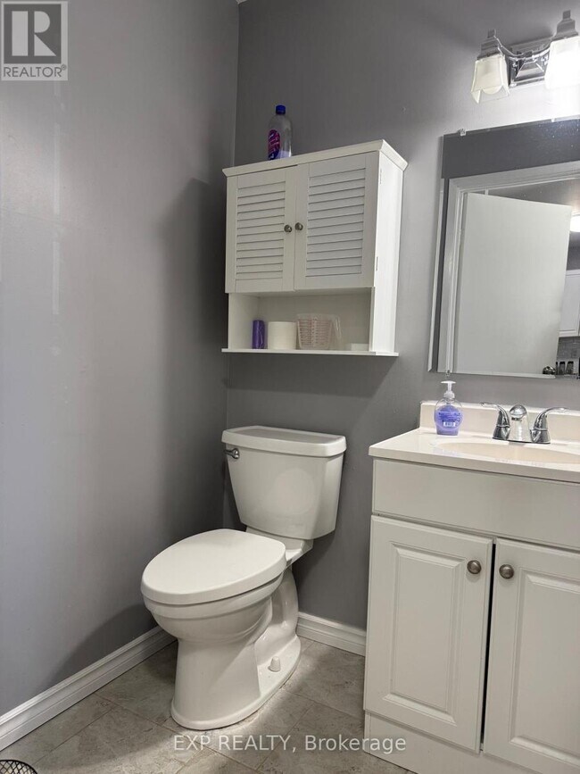 Photo - 255 Northlake Dr