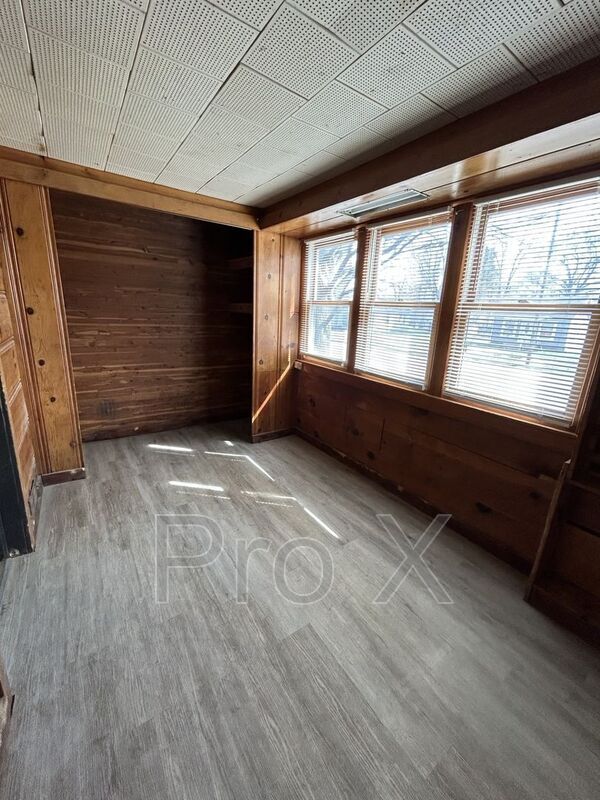 Photo - 112 W 23rd St