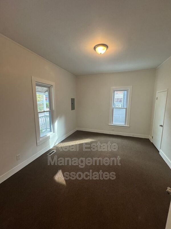 Photo - 525 N 8th St