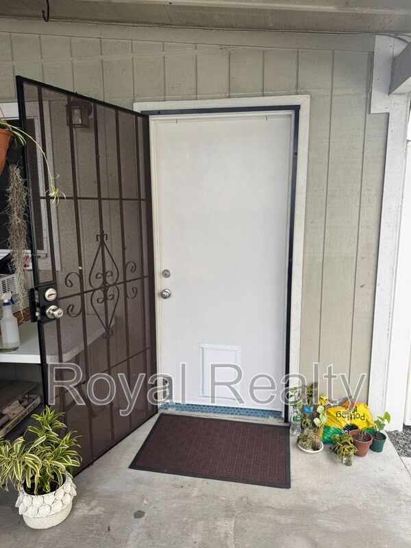 Photo - 341 Hualani St